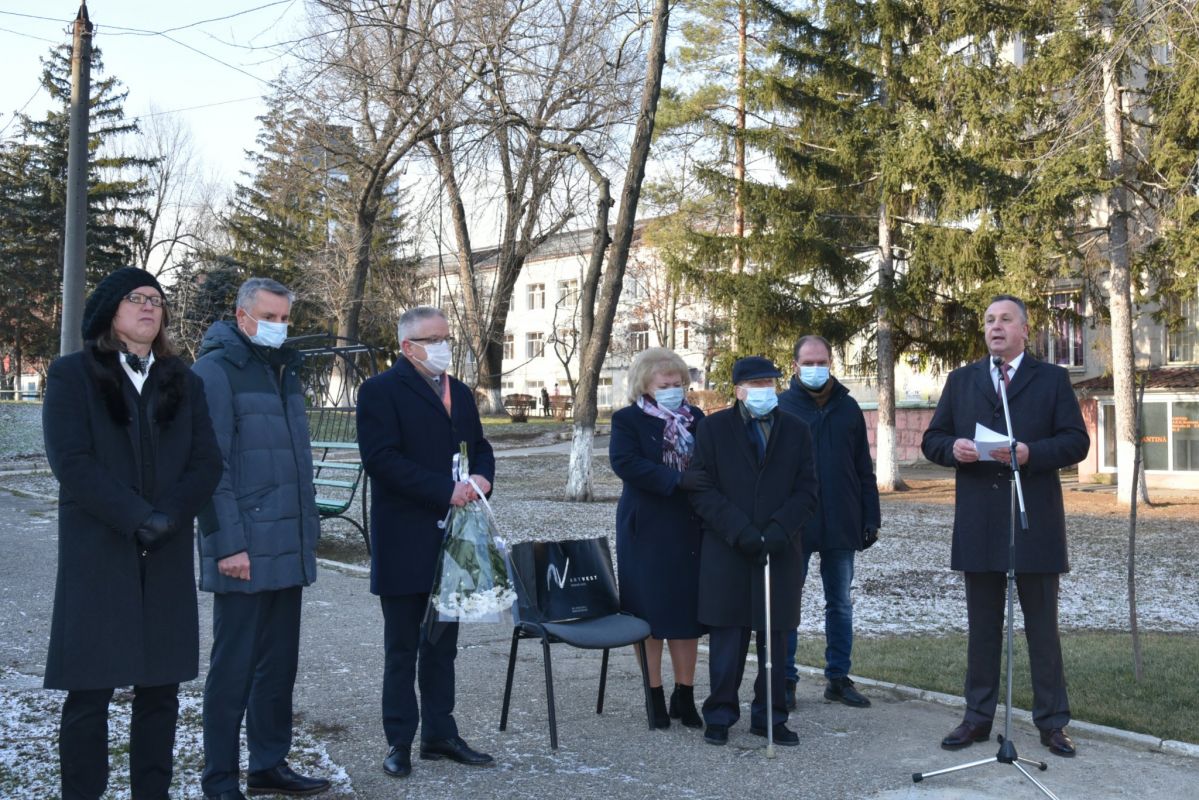 bust Gheorghe Paladi